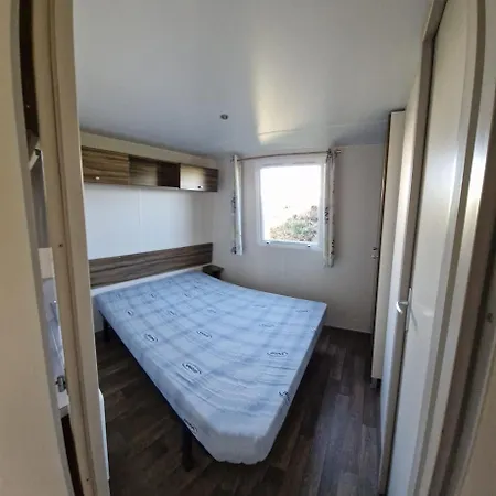 Mobil-homes Les Charmettes 4 Etoiles