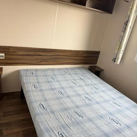 Mobil-homes Les Charmettes 4 Etoiles Kemping