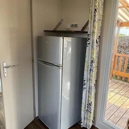 Kemping Mobil-homes Les Charmettes 4 Etoiles *