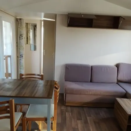 Mobil-homes Les Charmettes 4 Etoiles