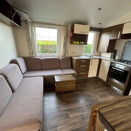 Mobil-homes Les Charmettes 4 Etoiles Kemping