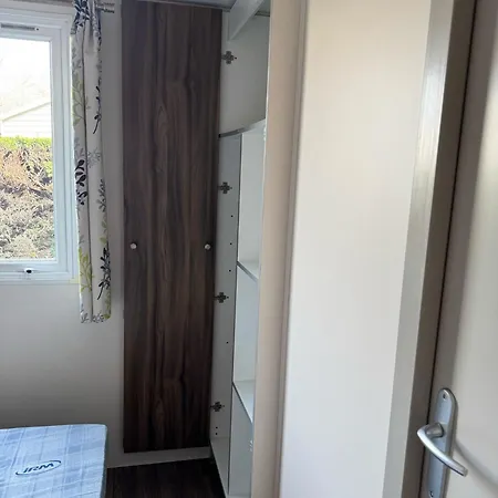 Mobil-homes Les Charmettes 4 Etoiles * Les Mathes