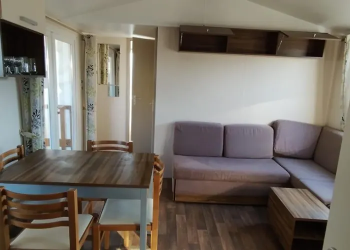 Mobil-homes Les Charmettes 4 Etoiles